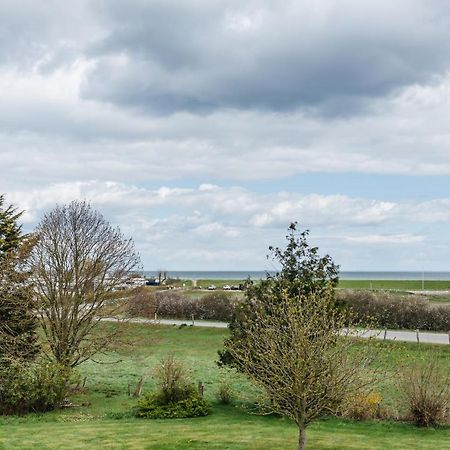Straendhus Bed&Breakfast Hasselberg  Eksteriør billede